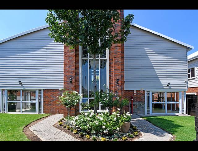 3 BEDROOM APARTMENT FOR SALE IN GREENSTONE HILL